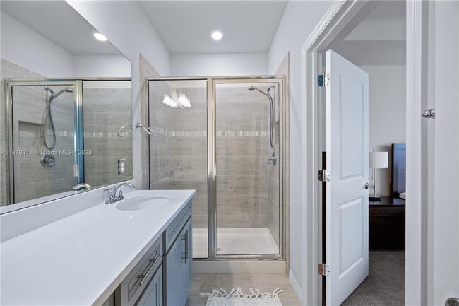 Building Photo - 5180 Eucalyptus Dr