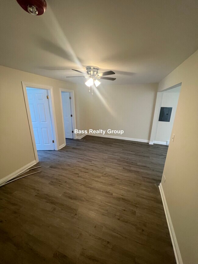 8403 S Harlem Ave 8403 S Harlem Ave Bridgeview IL 60455 Apartment