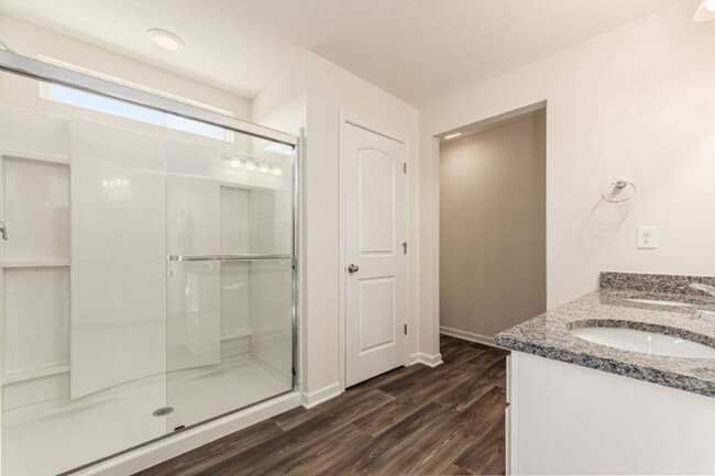 Building Photo - 317 Raccoon Ave