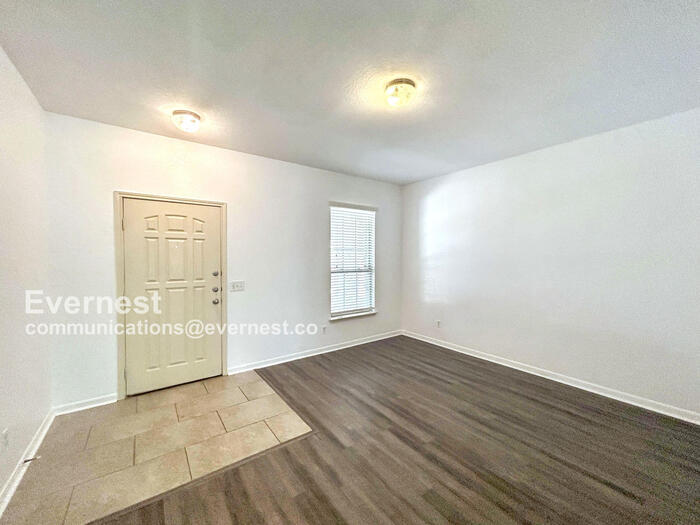 Building Photo - 3510 Penta Fields