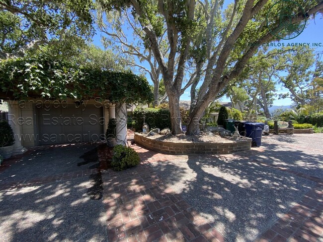 Building Photo - Spacious Four Bed Home in Carmel Hills wit...