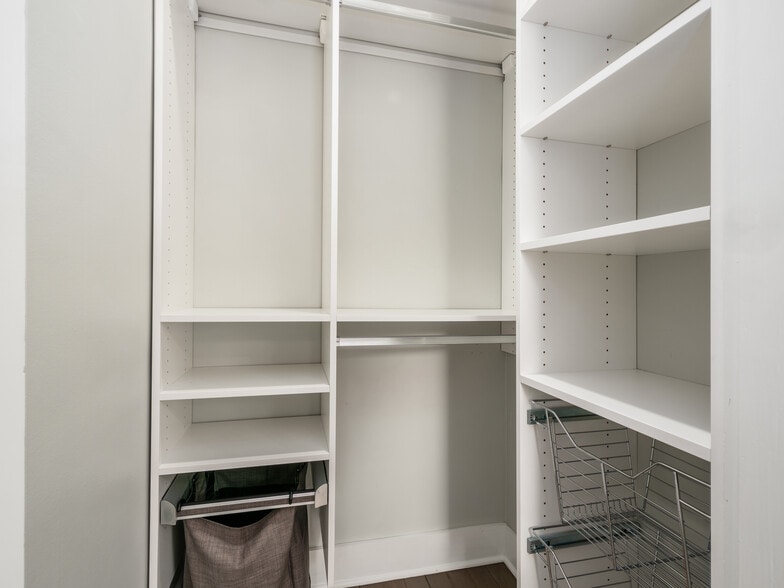 2nd Bedroom with California Closet Built-In's - 926 City Park Ave