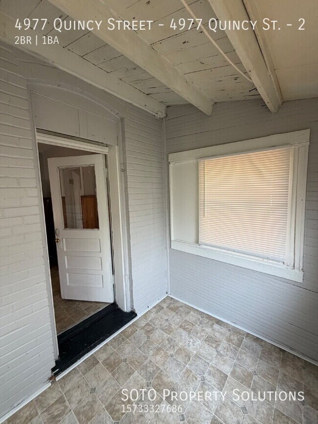 Building Photo - 4977 Quincy St