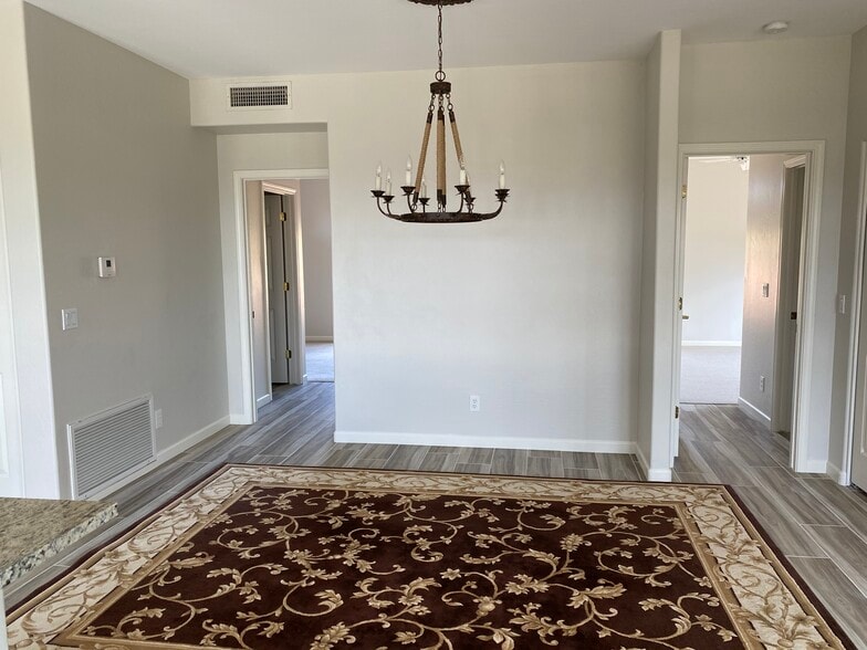 Building Photo - 8880 E Paraiso Dr