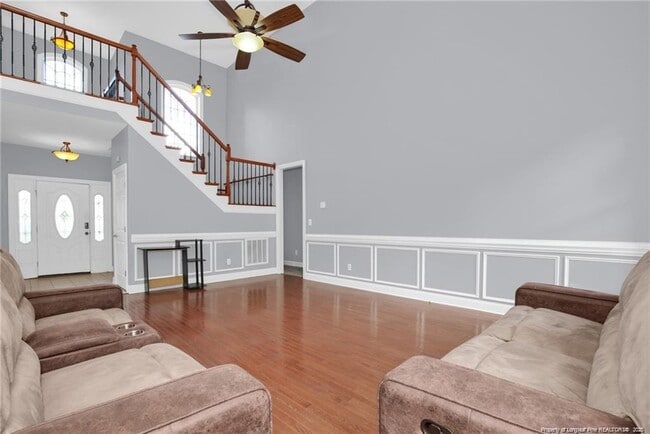 Building Photo - 427 W Summerchase Dr