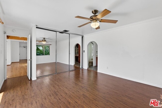 Building Photo - 626 Jamestown Rd