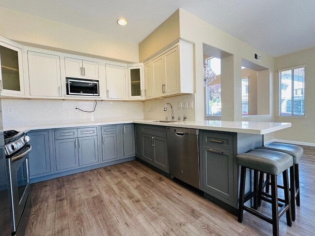 Building Photo - 34117 Songbird Terrace