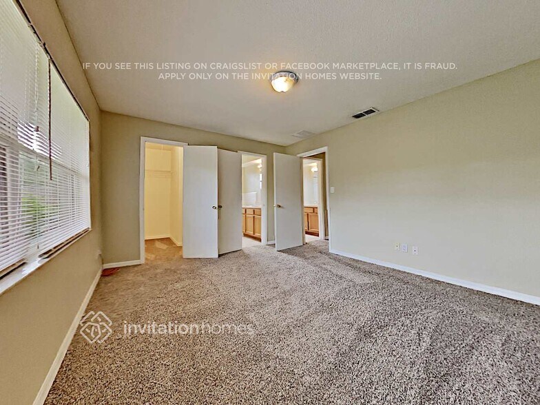Building Photo - 384 St Dunstan Way