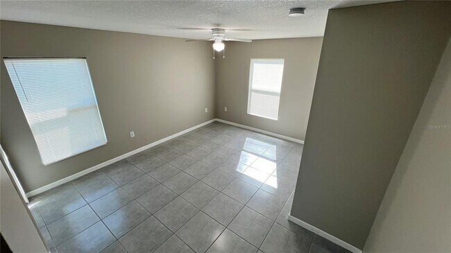 Building Photo - 1550 Pace Dr NW