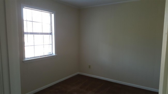 Building Photo - 209 Dixie Ave
