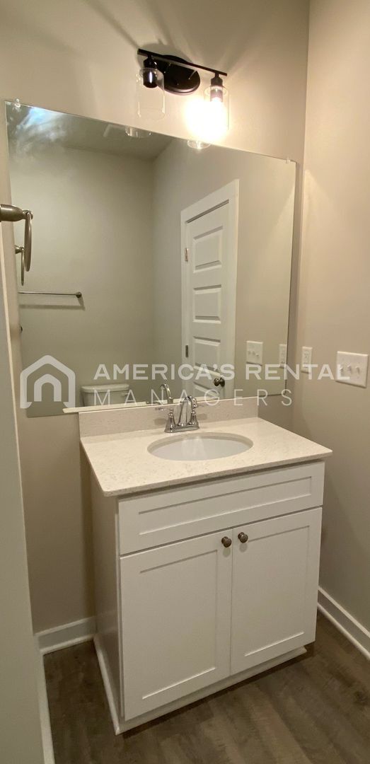 Building Photo - Home for Rent in Thorsby!