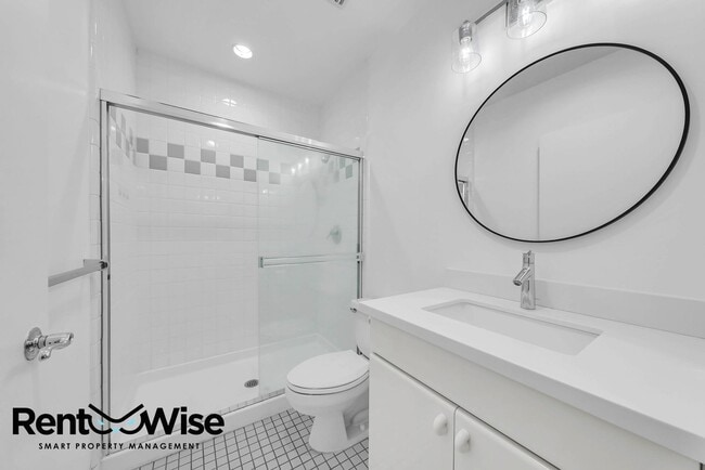 Building Photo - 1776 Sacramento St