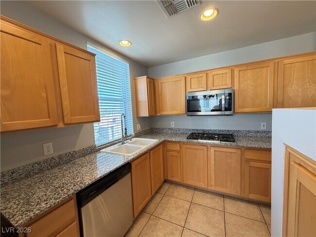 Building Photo - 23 E Agate Ave