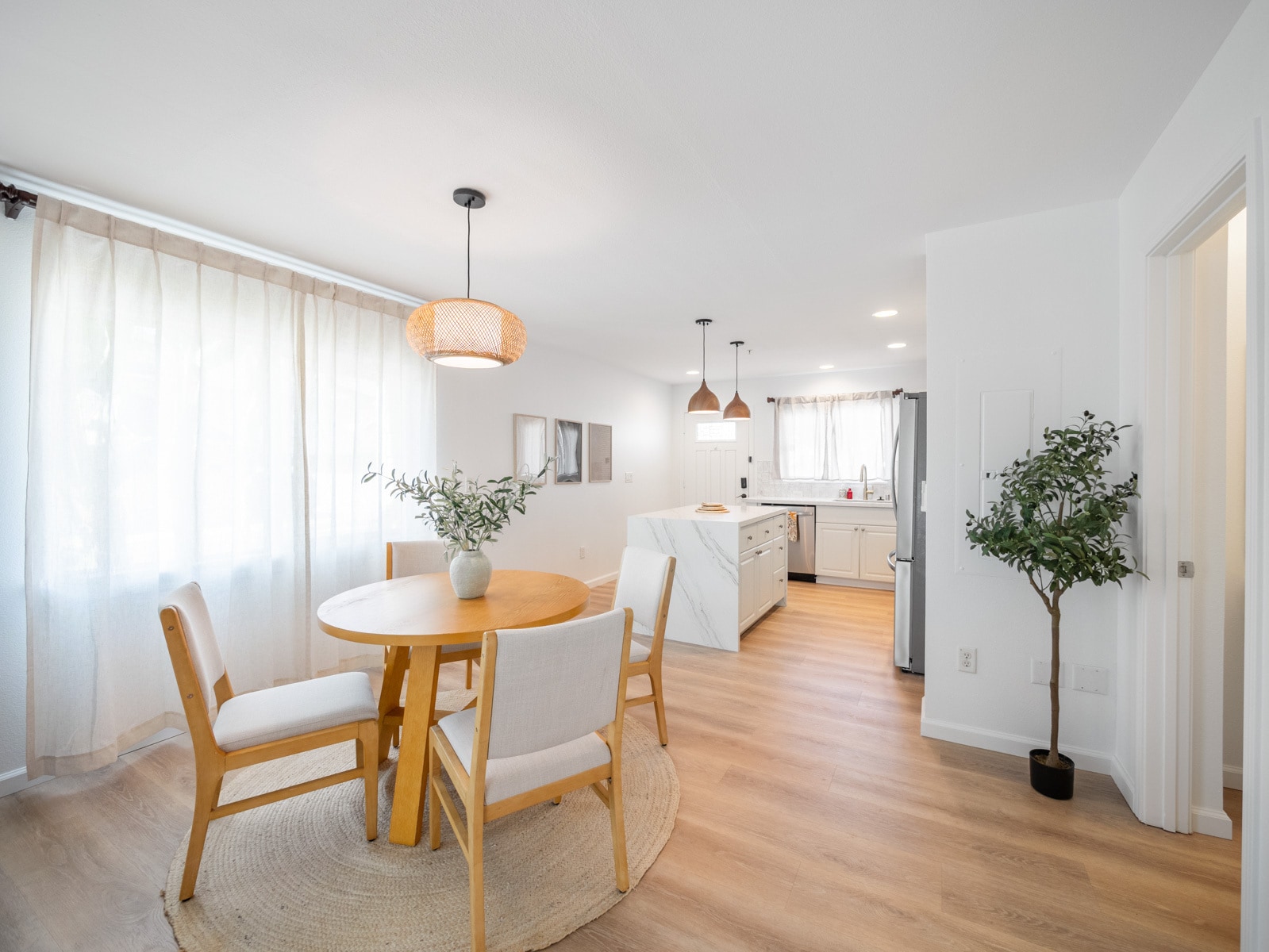 Building Photo - 1020 Kakala St