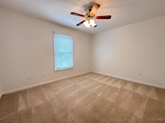 Building Photo - 2355 Henesy Ln