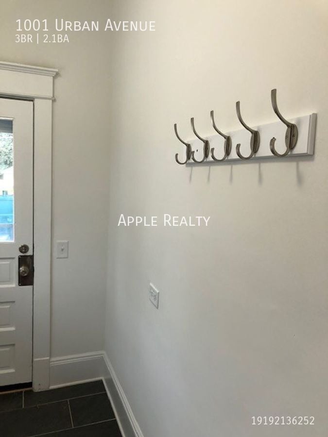 Building Photo - 1001 Urban Ave