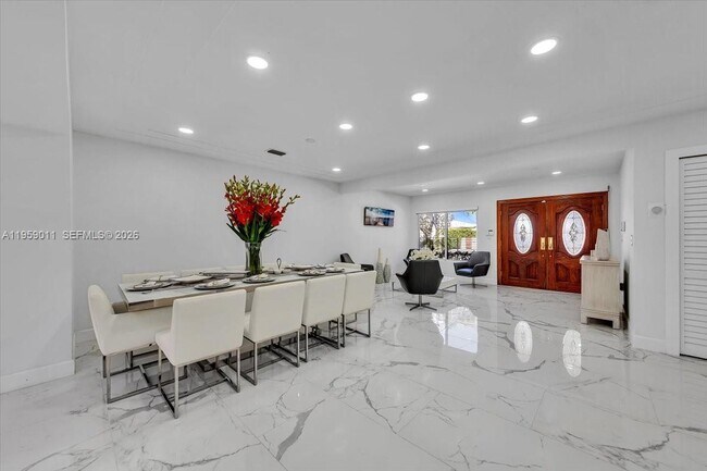 Building Photo - 1700 Cleveland Rd