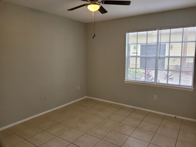 Building Photo - Freshly Updated 3 bedroom 2 bath at The Ma...