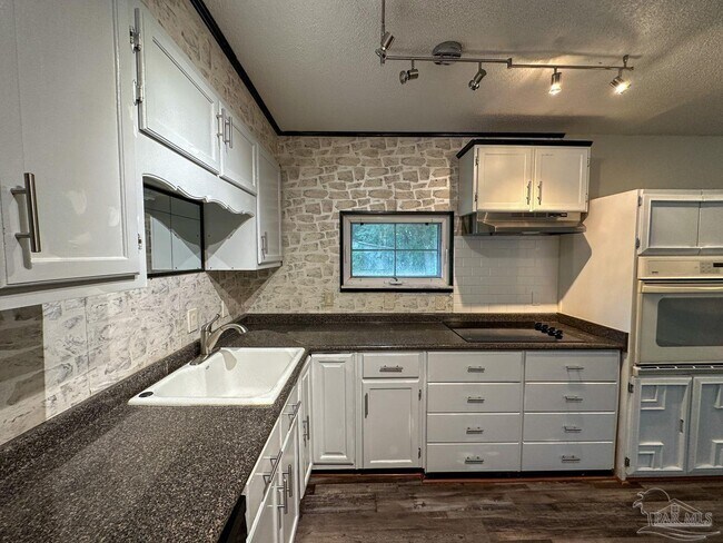 Building Photo - 4406 Nora Ave