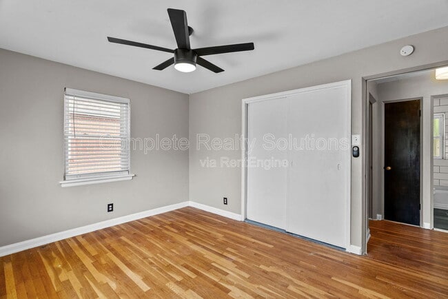 Building Photo - 1225 Buck Ave