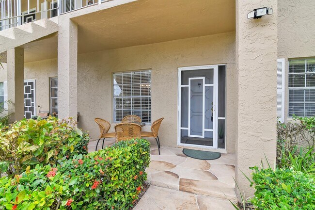 Building Photo - 5910 Via Delray Blvd