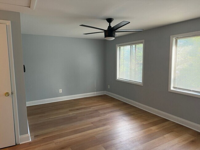 Building Photo - 8872 Welbeck Way