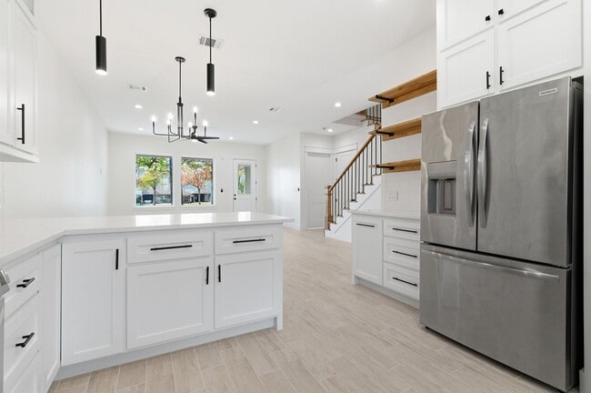 Building Photo - 3515 Country Club Blvd