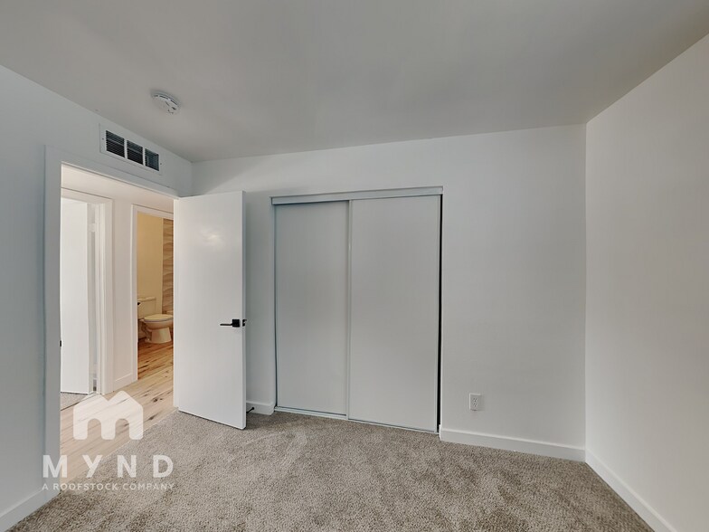Building Photo - 3601 W Villa Rita Dr