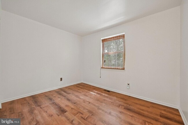 Building Photo - 19 Fawnhollow Ter