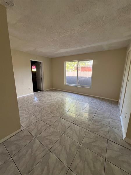 Building Photo - 1641 NW 18th Ave