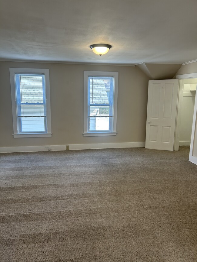 Building Photo - 435 Prospect Ct