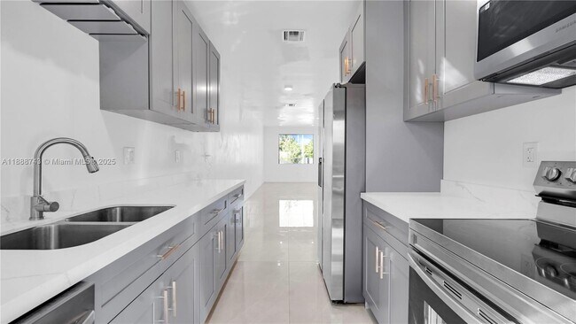 Building Photo - 21831 SW 109th Ct