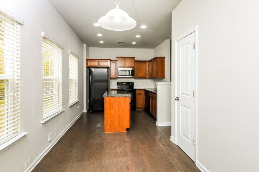 Building Photo - 24 Cottage Trace