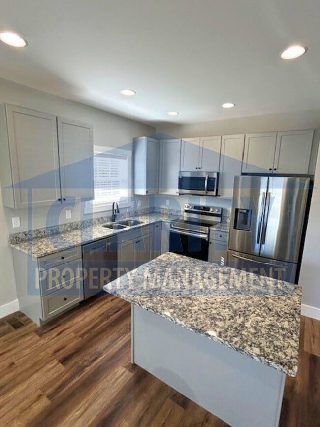 Building Photo - *Brand New* 3 bedroom home!