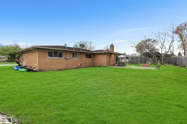 Building Photo - 11489 Anna Lisa Dr