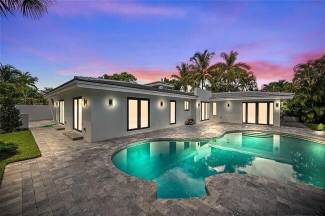 Building Photo - 2201 Intracoastal Dr