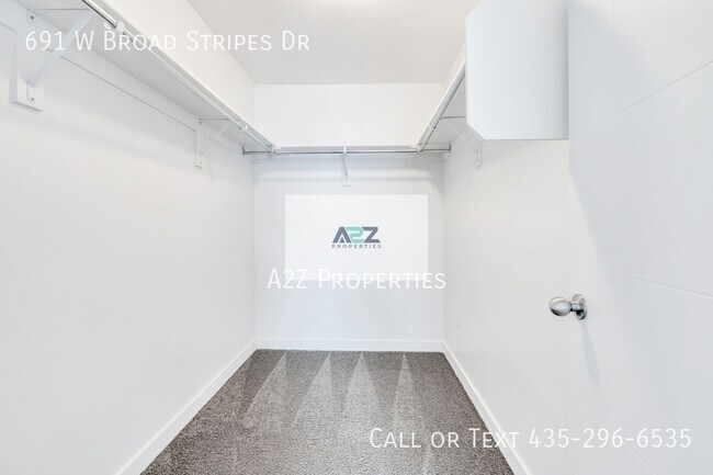 Building Photo - 691 Broad Stripes Dr