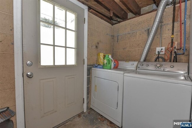 Building Photo - 200 Prospect Ave