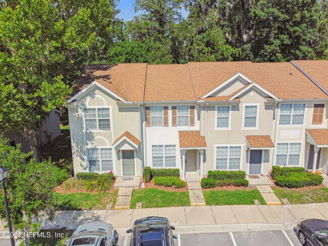Building Photo - 3542 Lone Tree Ln