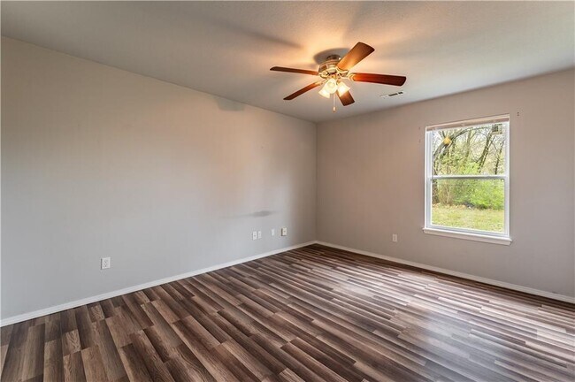 Building Photo - 1319 W Lela St