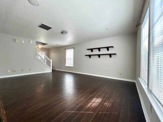 Building Photo - 6536 Matlea Ct