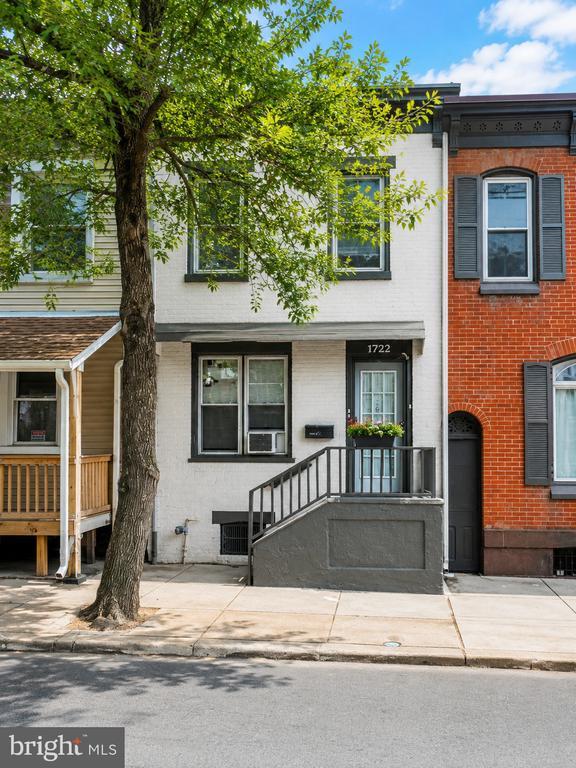 Building Photo - 1722 Perkiomen Ave