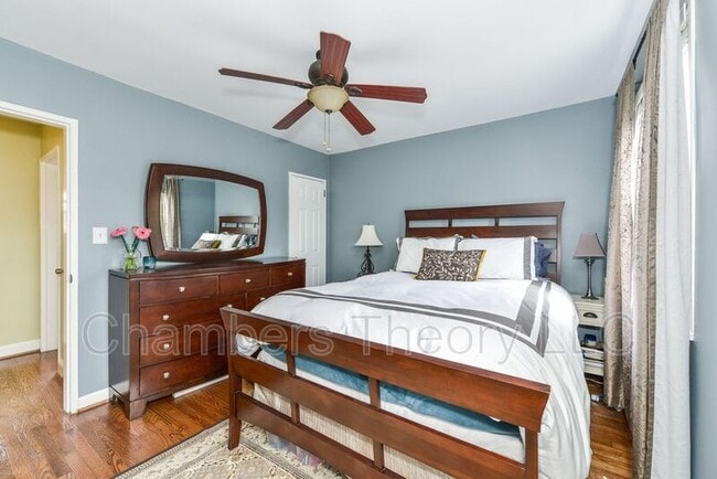 Building Photo - 629 S Henry St