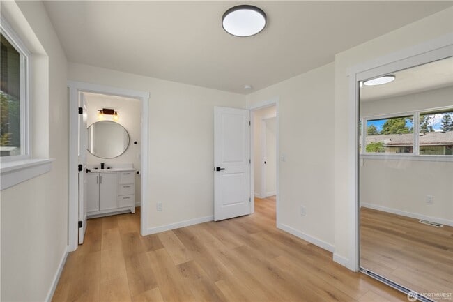 Building Photo - 3Bd/2Ba Renton House