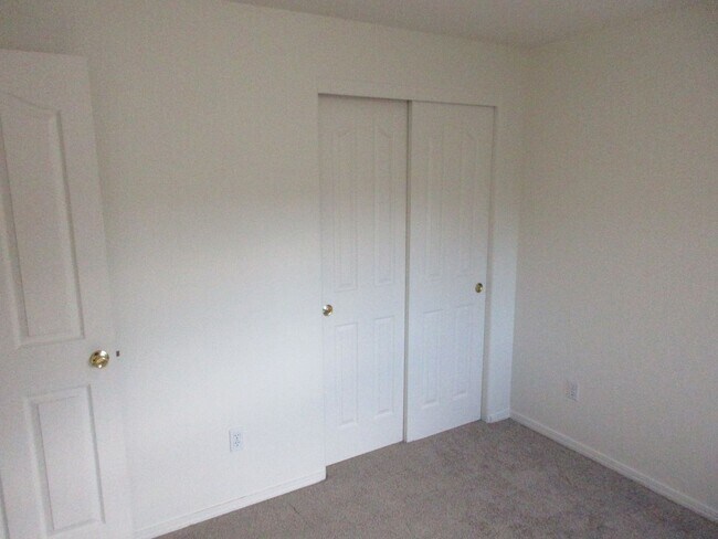 Building Photo - 4523 Wildcherry Dr SE