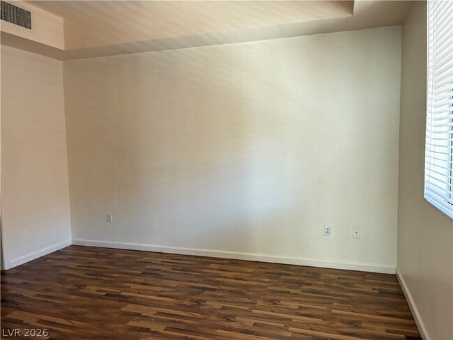 Building Photo - 43 E Agate Ave