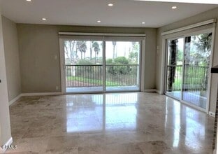 Building Photo - 663 Sunfish Way