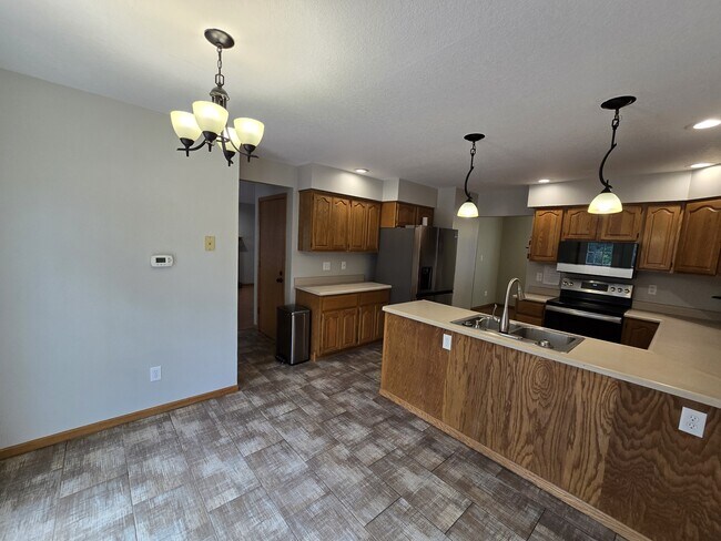 Building Photo - 4710 Donald Dr