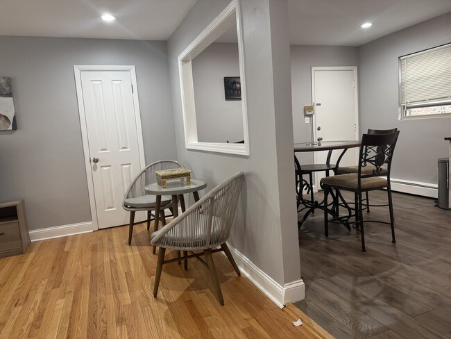 Building Photo - 1709 W Estes Ave