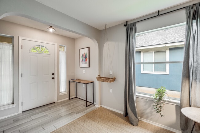 Building Photo - 5615 Steven Creek Way